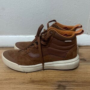 Women’s Ultra Range High Top Vans